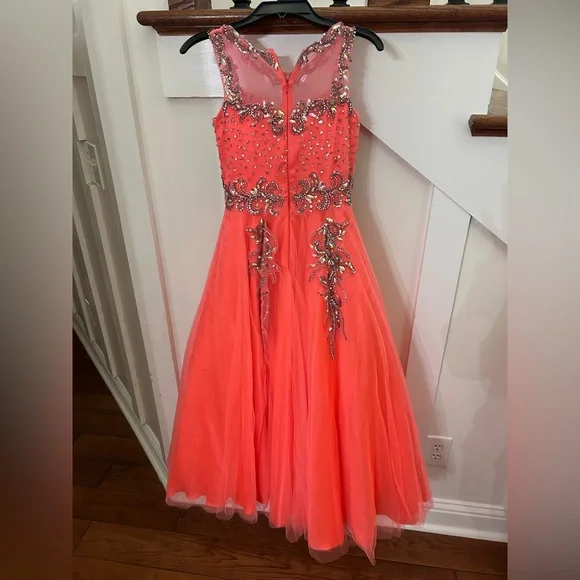 sachin and babi light blue dress Check out these beautiful halter neck, floral pieces by Rachel Allen!  Rachel Allen style 70985 in both a blue 8 and a pink 2! Come check them  out! Originally $725, now $500!!!! 🩷🩵🎀🩵, #ktowncouture main image 1
